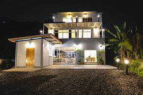 The Lake House Ko Yo