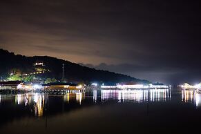 The Lake House Ko Yo