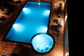 The Lake House Ko Yo