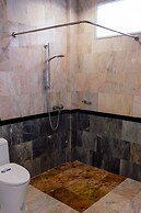 The Lake House Ko Yo