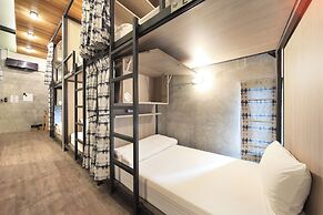 The Chic Lipe - Hostel