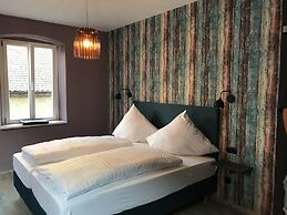 Weinbar und Hotel FahrAway