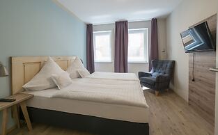 Weinbar und Hotel FahrAway