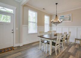 Gorgeous New Modern Farmhouse-style Townhouse Just Blocks From the Vir