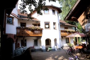 Cozy Apartment with Roof Terrace