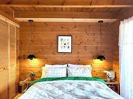 Breakfast at Tiffany's Pension