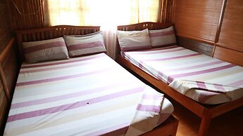 Victoria Guest House and Cottages