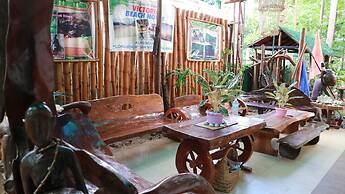 Victoria Guest House and Cottages