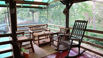 Victoria Guest House and Cottages