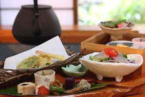 Hanarenoyado Sennomori