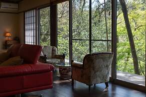 Hanarenoyado Sennomori