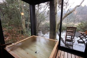 Hanarenoyado Sennomori