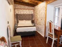 Hotel Las Palmeras by Vivere Stays