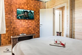 Country Suites with Jaccuzzi & Pool