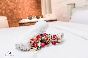 Country Suites with Jaccuzzi & Pool