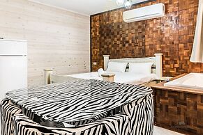 Country Suites with Jaccuzzi & Pool