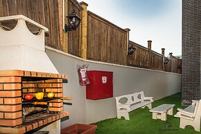 Country Suites with Jaccuzzi & Pool