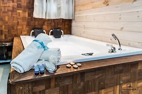 Country Suites with Jaccuzzi & Pool