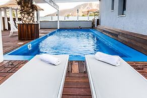 Country Suites with Jaccuzzi & Pool