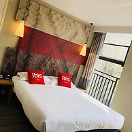 ibis Chengdu East Railway Station Hotel