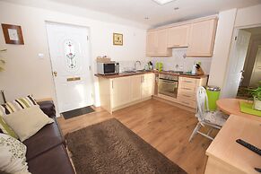 Little Rushbrook Cottages