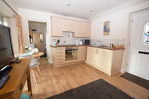 Little Rushbrook Cottages