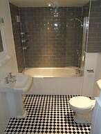 The Fleur de Lys Inn