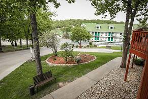 Presley's Penthouse 2BR Branson Resort Condo