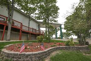 Presley's Penthouse 2BR Branson Resort Condo