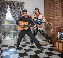 Presley's Penthouse 2BR Branson Resort Condo