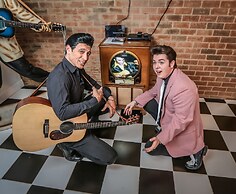 Presley's Penthouse 2BR Branson Resort Condo