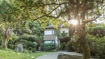 Crossing The Rainbow Bridge B&B