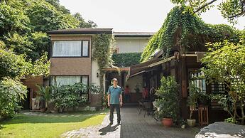 Crossing The Rainbow Bridge B&B