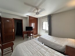 Hostal La Embajada