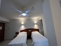 Hostal La Embajada