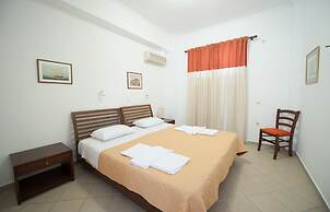 Zarkadis Beach Apartments