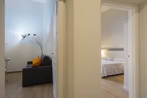 Iris Apartments by Mmega