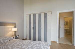 Iris Apartments by Mmega