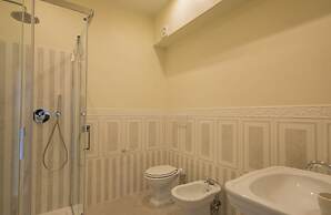 Iris Apartments by Mmega