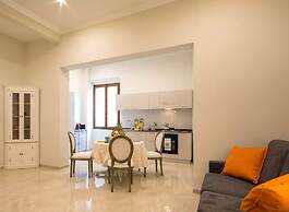 Iris Apartments by Mmega