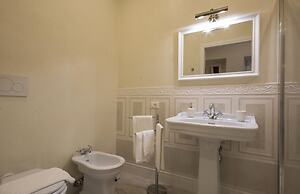 Iris Apartments by Mmega