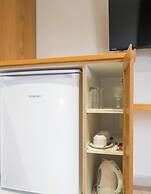 Petritos Rooms and Studios