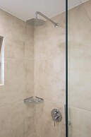 Petritos Rooms and Studios