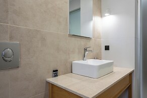 Petritos Rooms and Studios