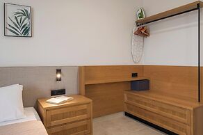 Petritos Rooms and Studios