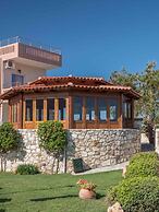 Petritos Rooms and Studios