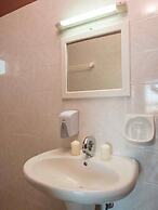 Petritos Rooms and Studios