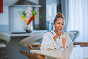 The Streamliner Hotel Apartment