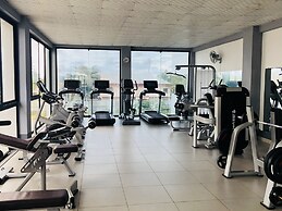 The Streamliner Hotel Apartment