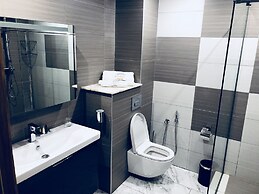 The Streamliner Hotel Apartment